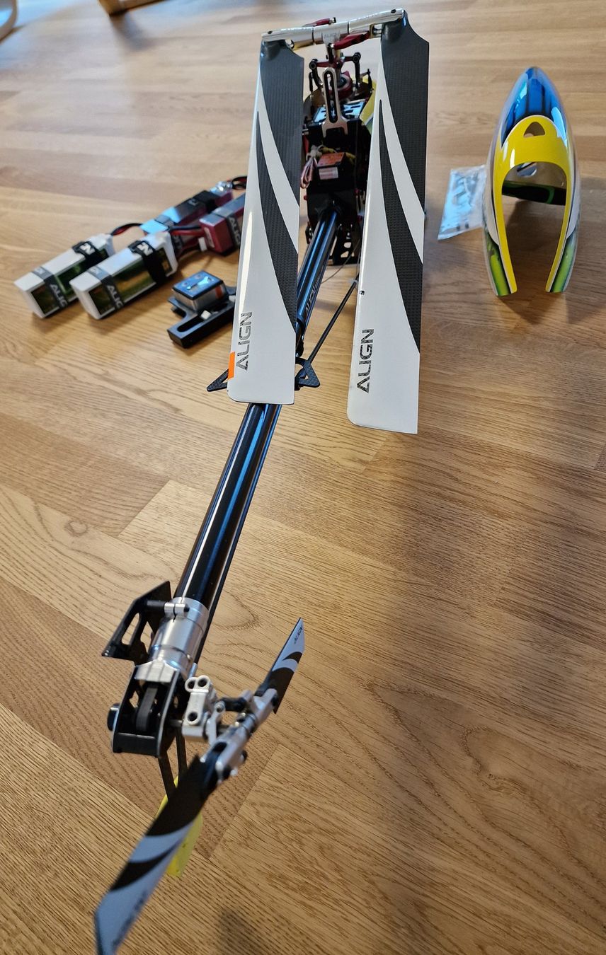 Align RC Modellbau: Align T-REX 500X Modellhelikopter inkl. Akkus – Gebraucht aus Birmensdorf ZH von  1