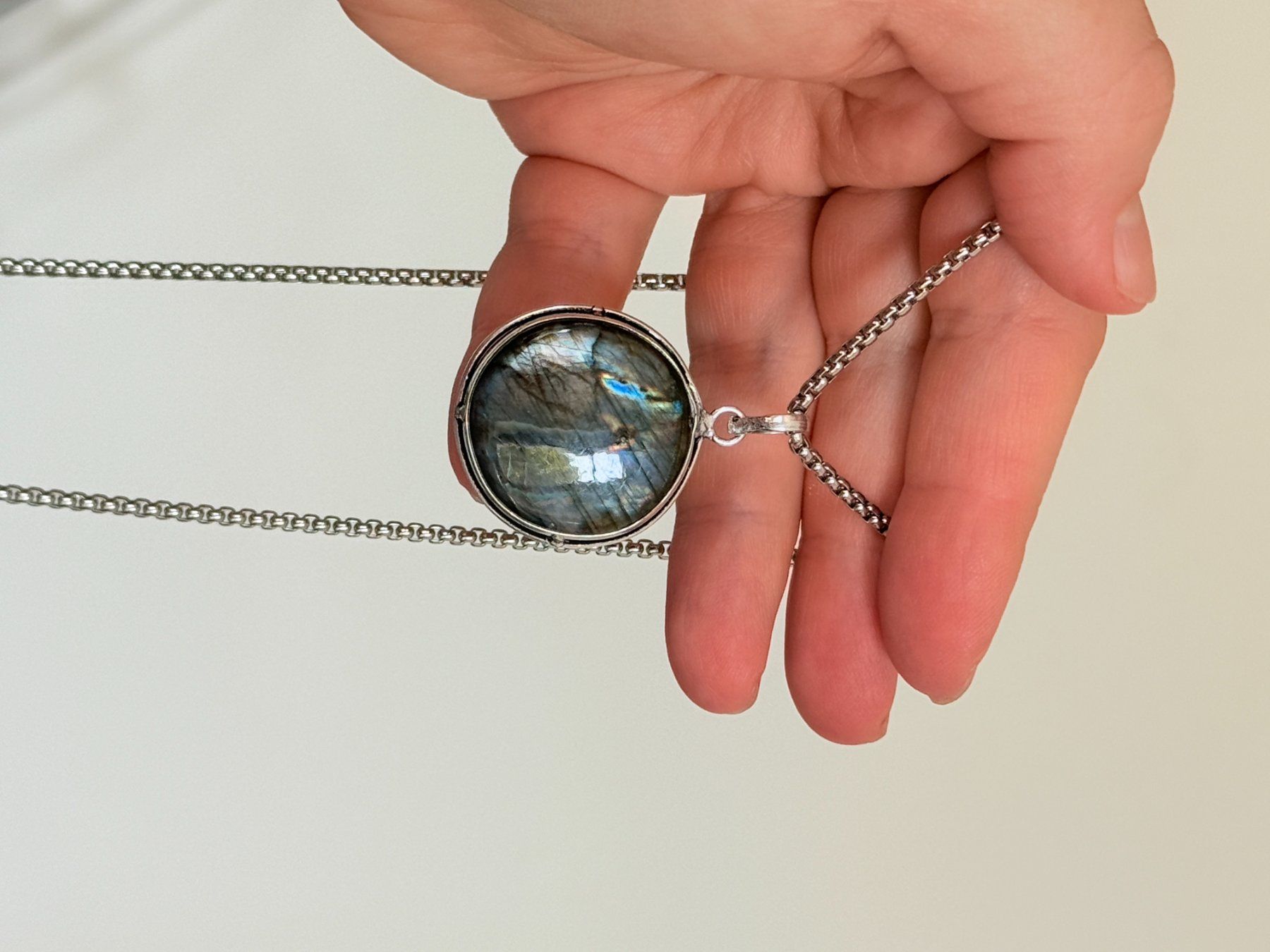 Colliers: Collier labradorite, élégant et tendance ✨ – Neuf avec emballage d'origine à Genève par AWWA 9