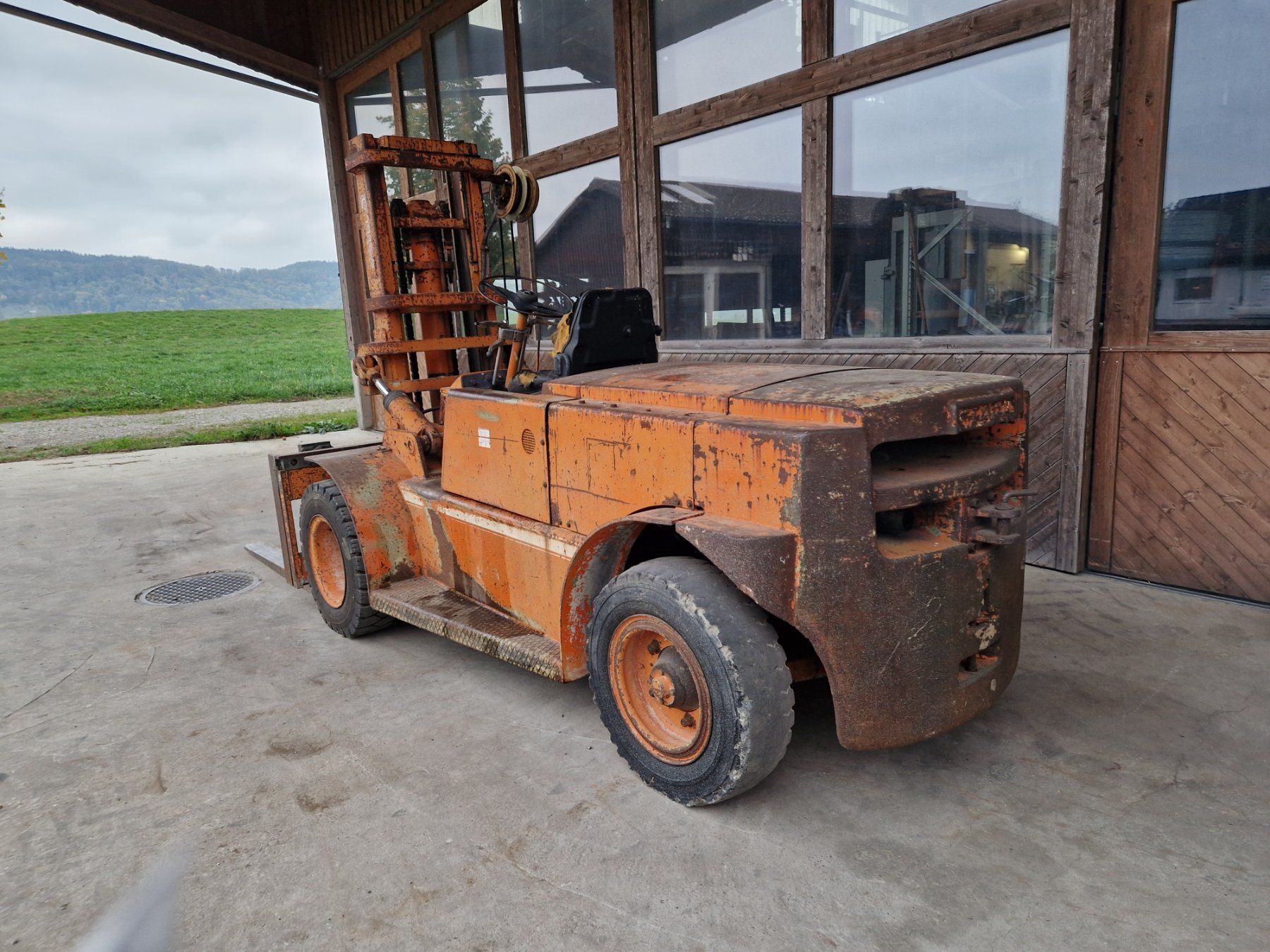 Clark Dieselstapler 5t Hubkraft 3m (Gebraucht) in Lommis für CHF 2900 ...