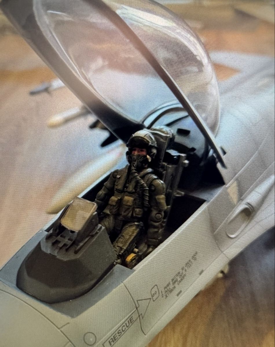 Kits de montage: Elite Force F-16C – D'occasion à Wil SG par Wizard5 7