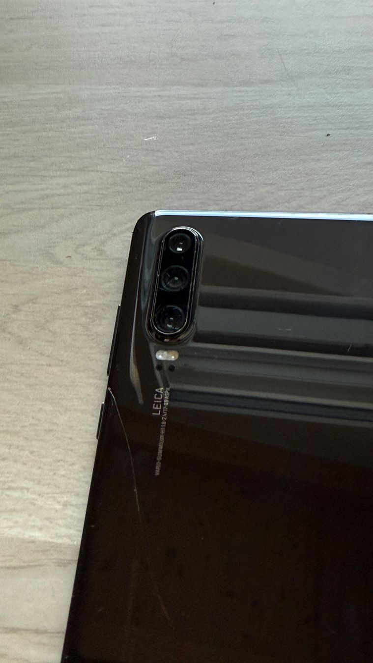 Huawei Telefoni cellulari / Smartphones: Huawei P30 - Mis à jour, réinitialisé – Difettoso da Treyvaux venduto da sophie_2210 3