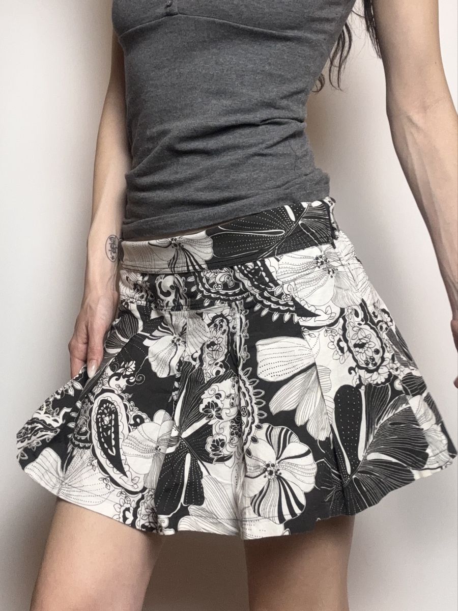 Gonne: floral summer mini skirt – Usato da Leissigen venduto da lamooniade