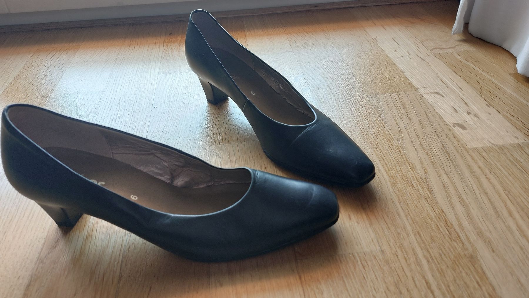 Gabor Scarpe da donna: super schöne echt Leder Pumps dunkelblau – Nuovo (secondo la descrizione) da Basel venduto da Sil_Yes
