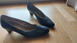 supet schöne echt Leder Pumps dunkelblau