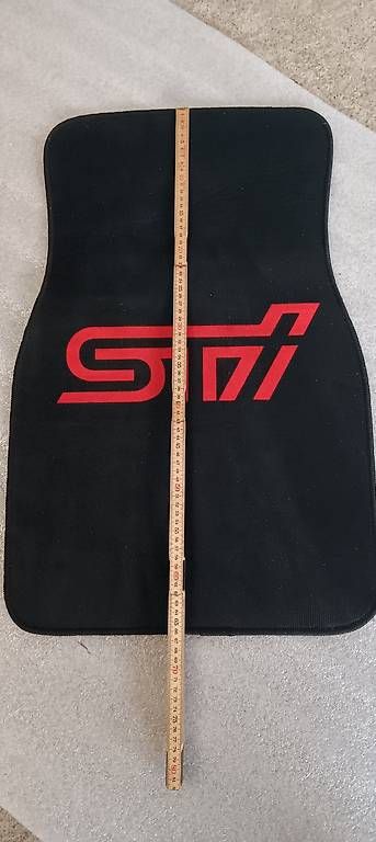 Tapis / Bacs: Autoteppiche STI – D'occasion à Buttisholz par gaz_n2xy 3