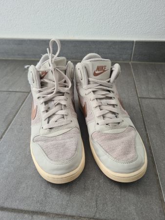 Nike Schuhe beige gr.38