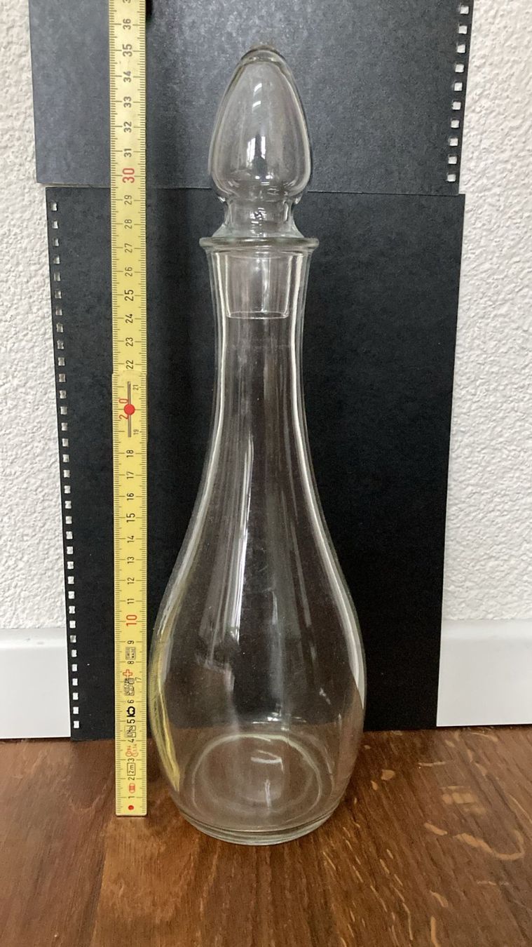 Karaffen: Glas Karaffe mit Stöpsel – Gebraucht aus Dällikon von steoerg