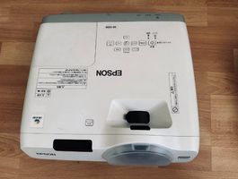 Epson EB-535W Kurzdistanz-Beamer, ca. 850 Lampenstunden