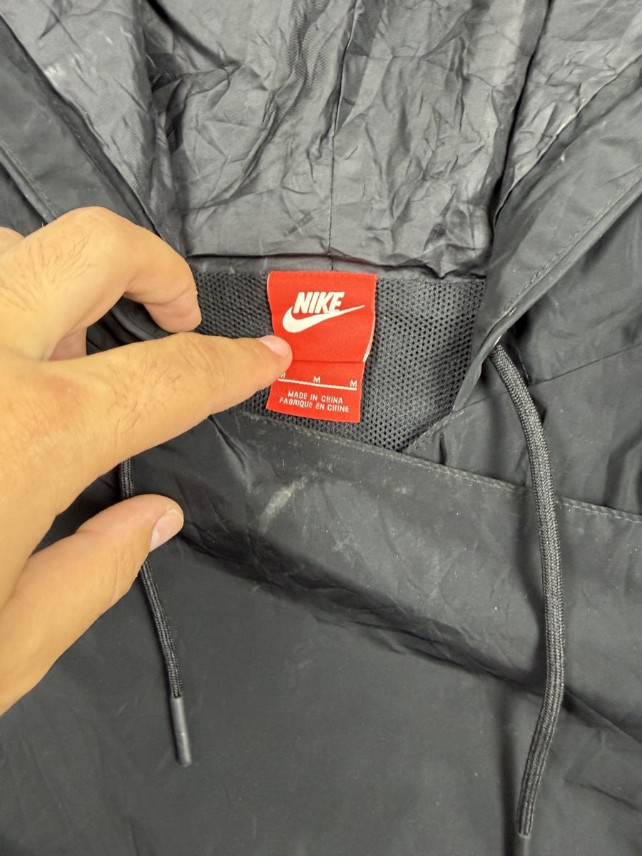 Nike Giacche: Nike windbreaker jacket – Usato da Erlinsbach SO venduto da TogaResell 4