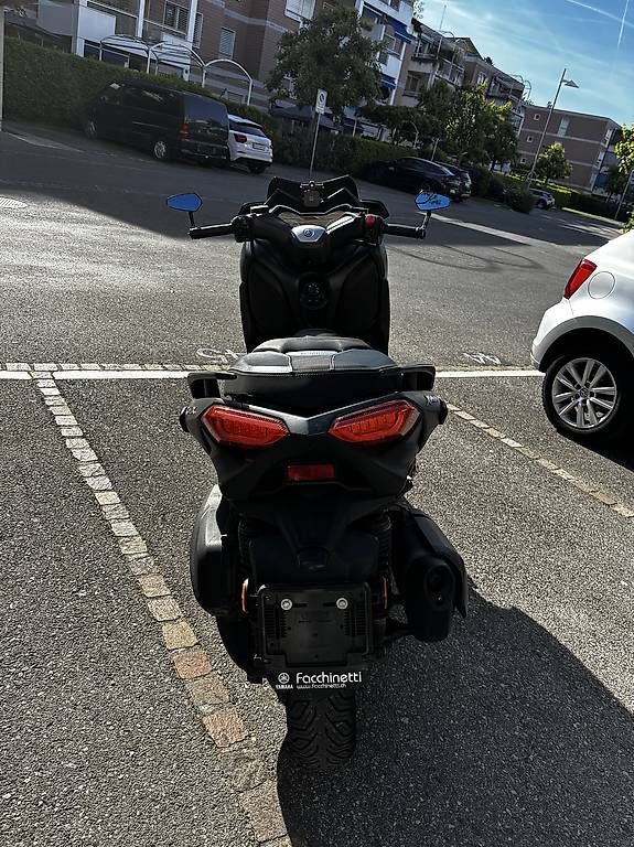 Scooters: Yamaha X-Max 300  – D'occasion à Crissier par yan_pq7m 3