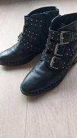 Schwarze Leder-Boots mit Nieten Gr. 39