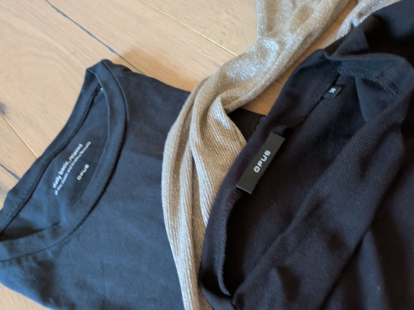 Lotti di vestiti: 7teiliges set damen oberteile gr.36/38 – Usato da Mörschwil venduto da nemo1975 2