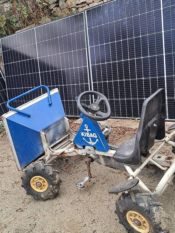 Veicoli per bambini: Kinderbaumaschine / Go-Kart/ Kipper  – Usato da Trimbach venduto da Timewarp 3