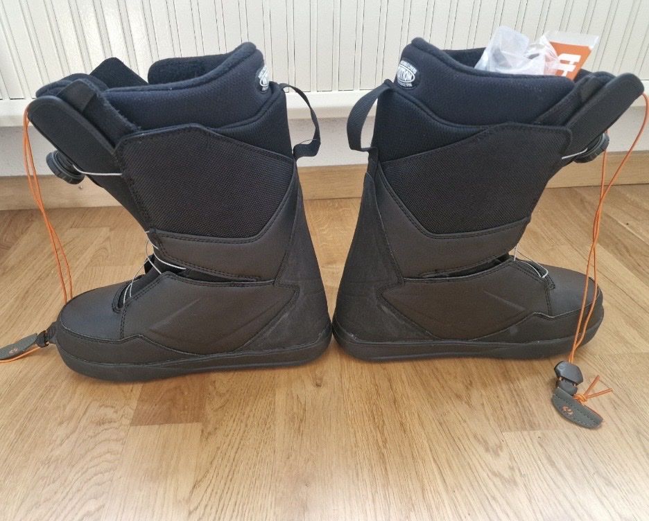 Scarpe da uomo: ThirtyTwo Lashed Double Boa Snowboardboots Grösse 42 – Usato da Walzenhausen venduto da Kiki7979 2