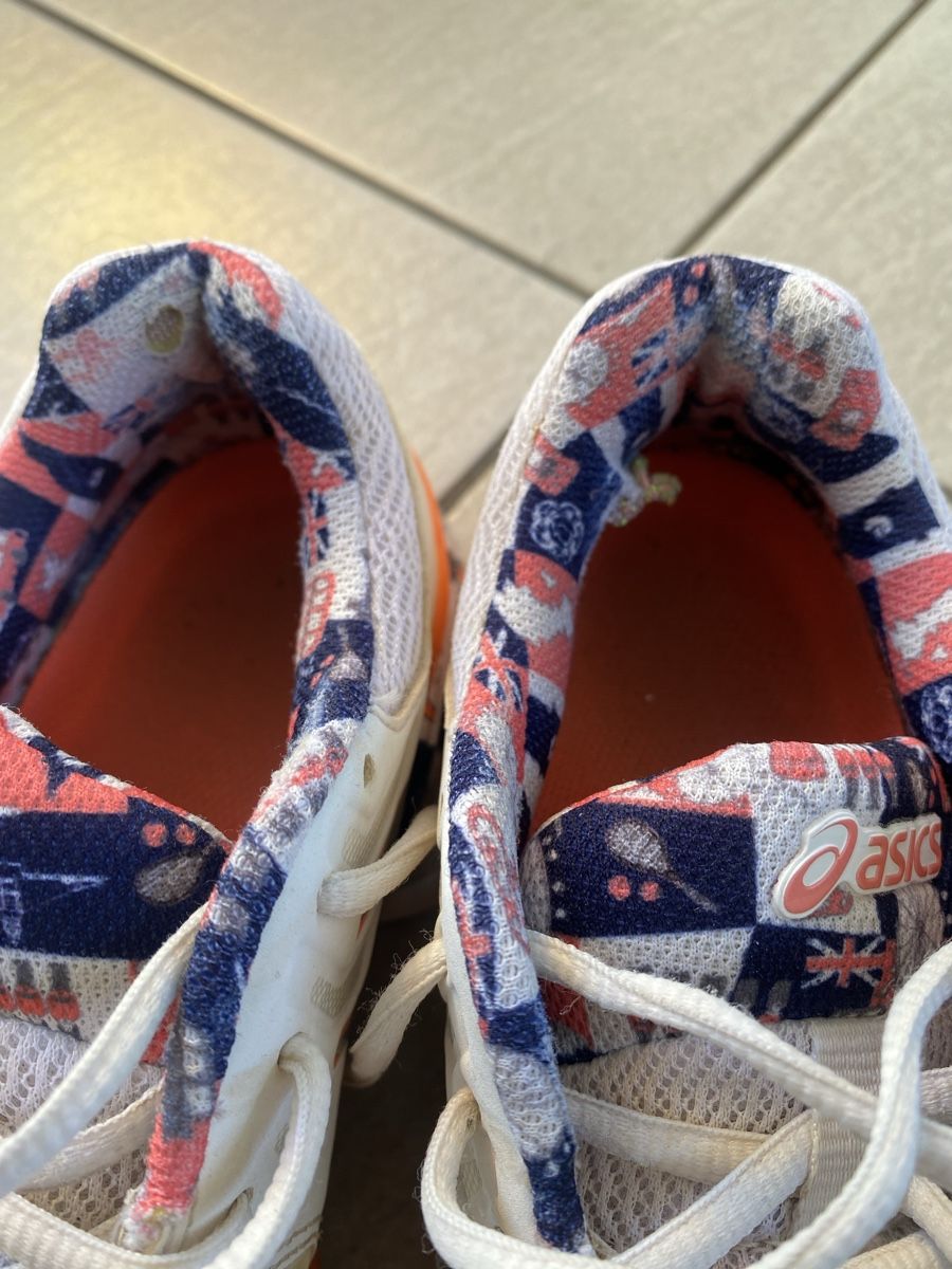 Asics Chaussures femmes: Asics gr37.5 – D'occasion à Dietikon par Tdaf33 3