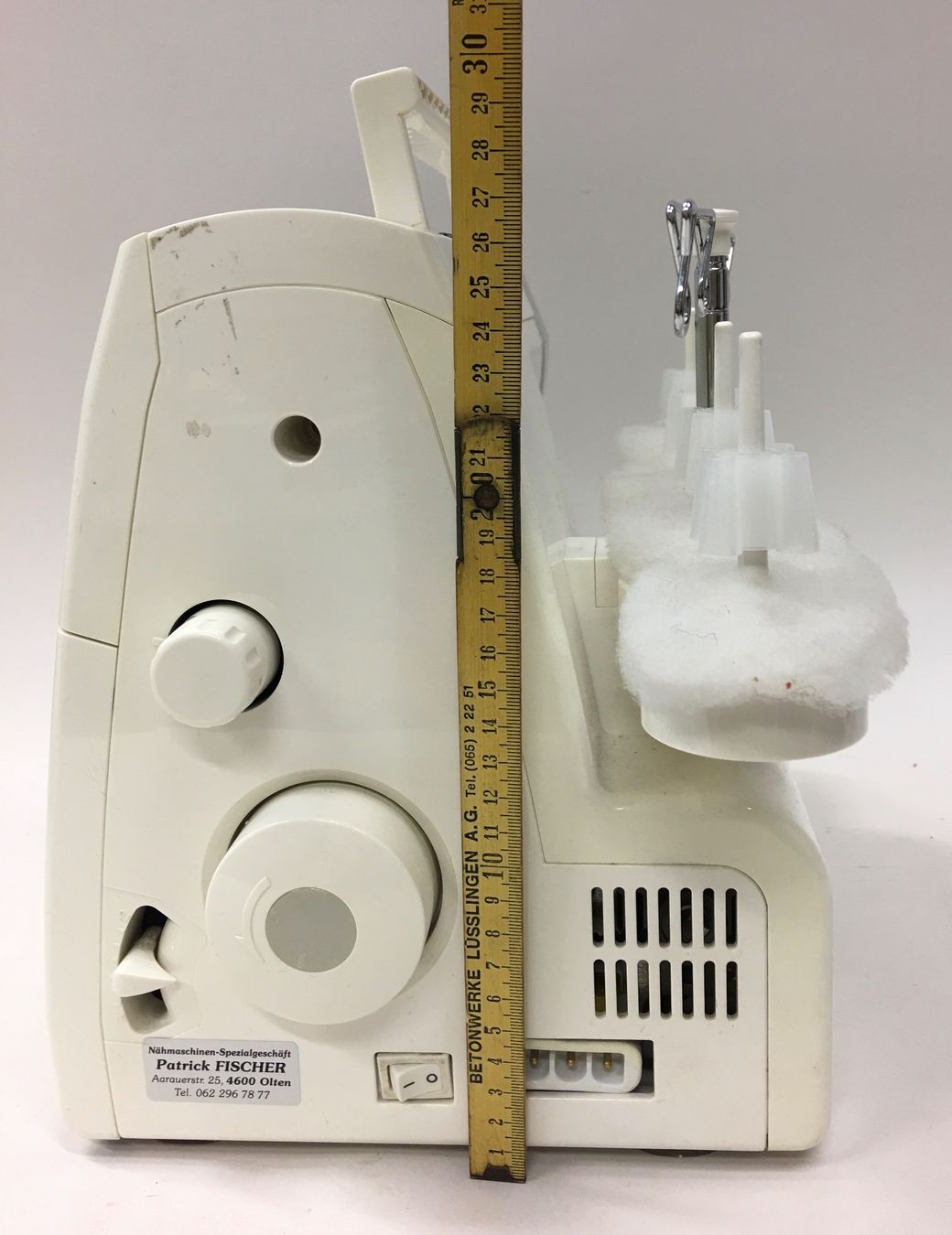 Singer Macchine da cucire: Singer 14SH754 Overlock mit Zubehör neu – Nuovo e nell'imballaggio originale da Olten venduto da ELHANDEL 7