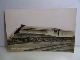 Postcard L.N.E.R,4-6-2  Express Locomotive 2509 "Silver Link