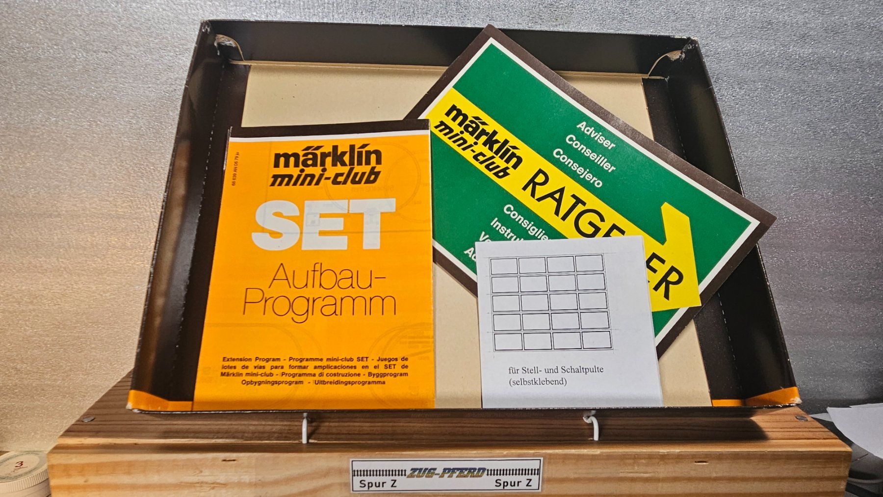 Märklin Modelleisenbahnen: 8192: Gleis-Erweiterungspackung T1 mit Bogenweichen, TOP! – Neu (gemäss Beschreibung) aus Therwil von ZUG-Pferd 3