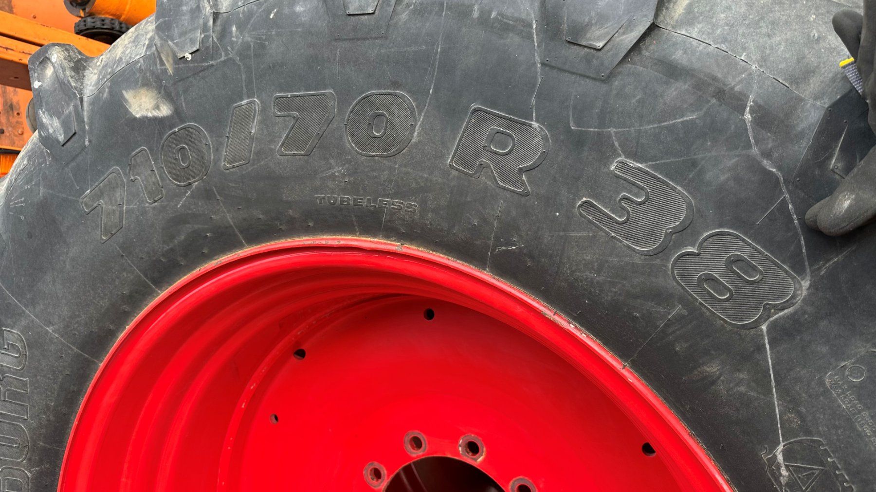 Fendt Trattori: Fendt Reifen mit Felgen – Usato da Tuttwil venduto da Tuttli75 2
