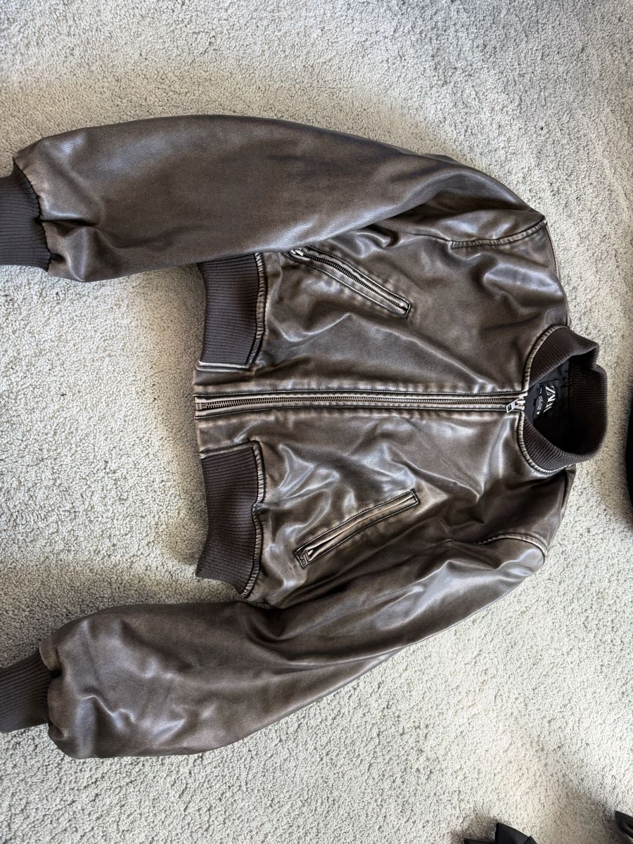 Giacche: ZARA Bomber Jacket  – Usato da Männedorf venduto da sop_my77 1