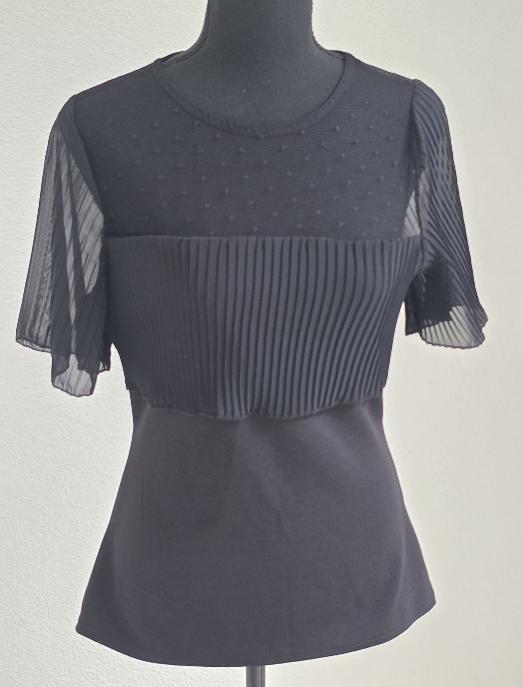 Blusen: Damen Bluse schwarz Grösse 36/38 neu – Neu (gemäss Beschreibung) aus Rheinsulz von Gilea