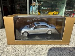 no brand 1:43 Maybach 57 Limousine