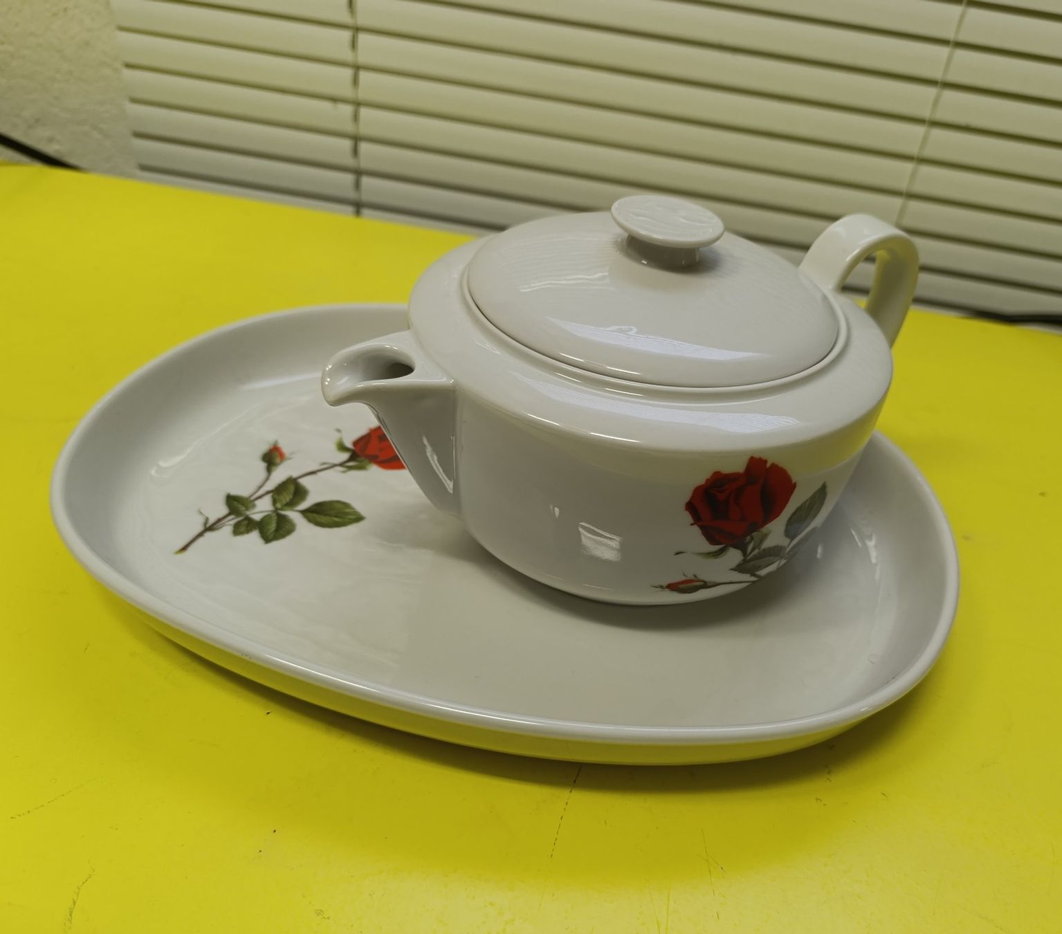 Teiere: Teekanne mit Gebäckplatte, Langenthal – Usato da zofingen venduto da Blume14