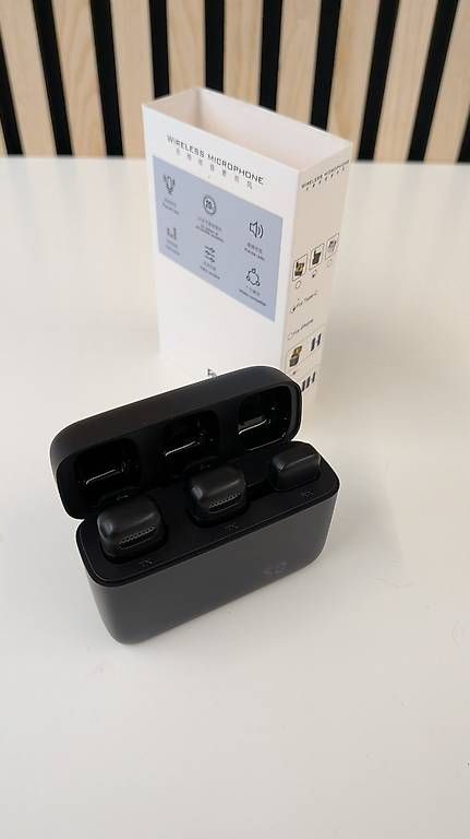 Microfoni: Wireless Mikrofonset mit 2 Mikrofon und Charging-Box – Usato da Zürich venduto da chr_5kjh