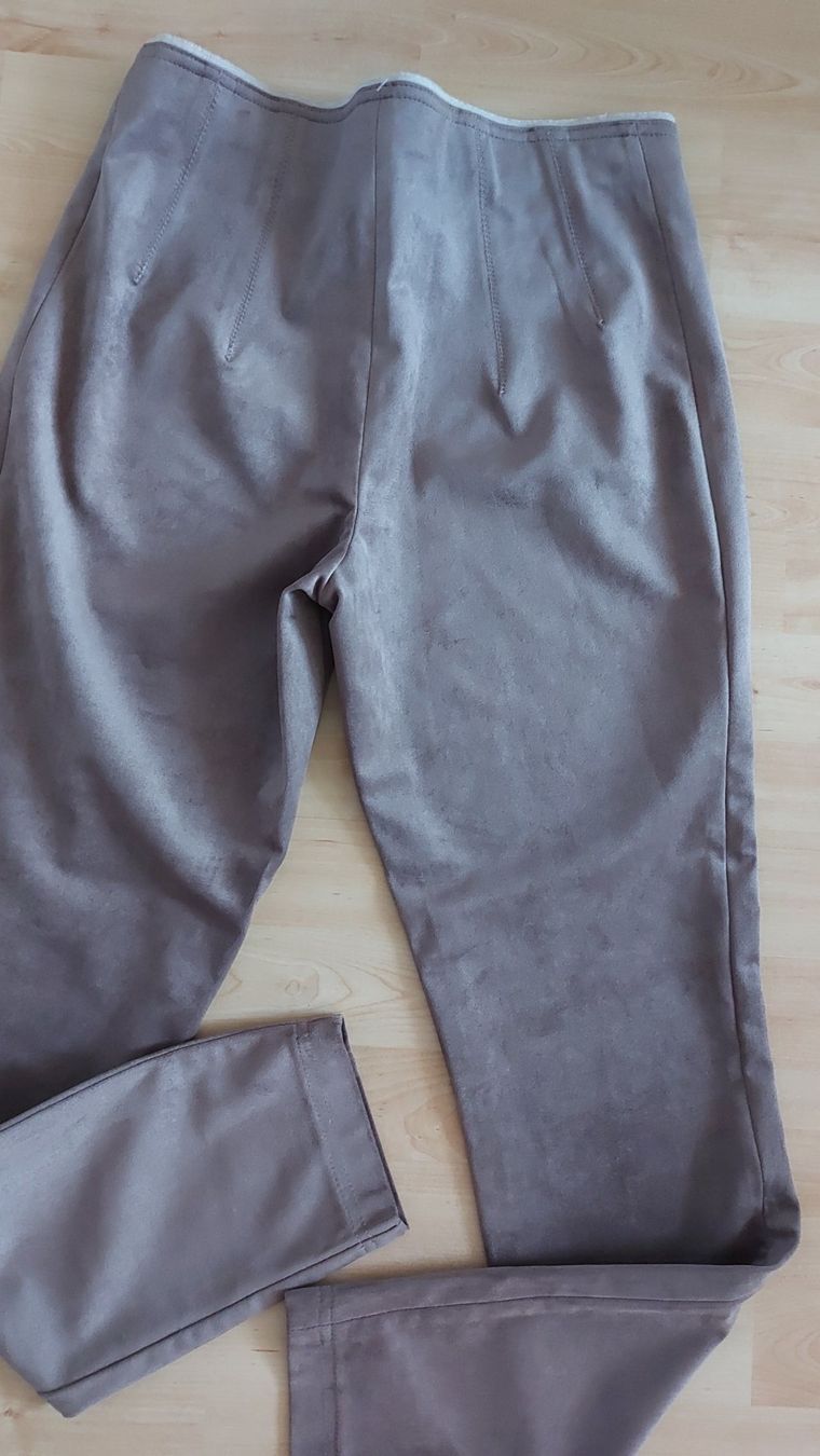 Cambio Pantaloni: Cambio Hose gr,38 – Usato da langenthal venduto da rundholz7 3