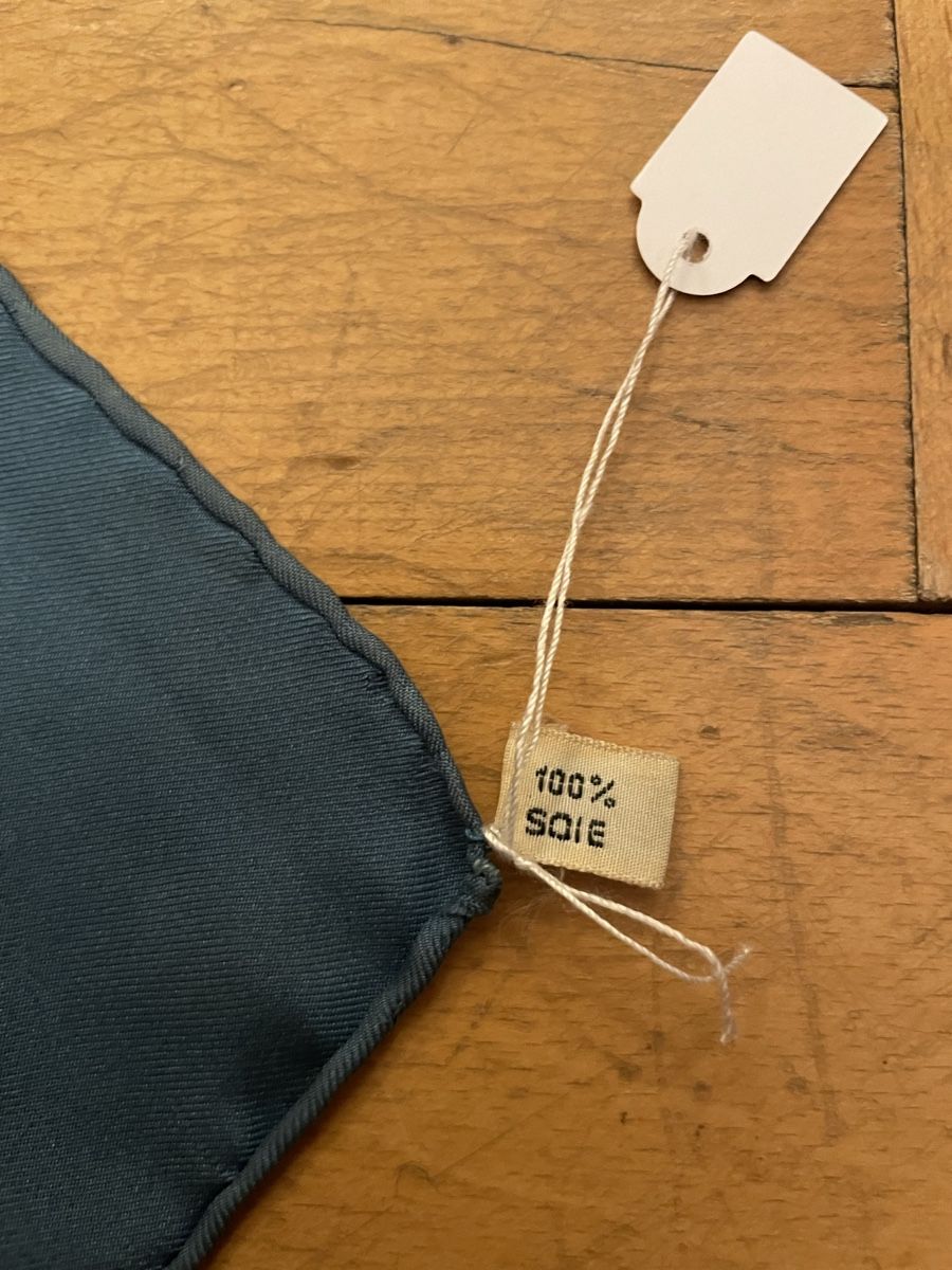 Hermès Foulard & Sciarpe: Carré Hermès vintage, seta – Usato da Pura venduto da ndo_6zqx 3