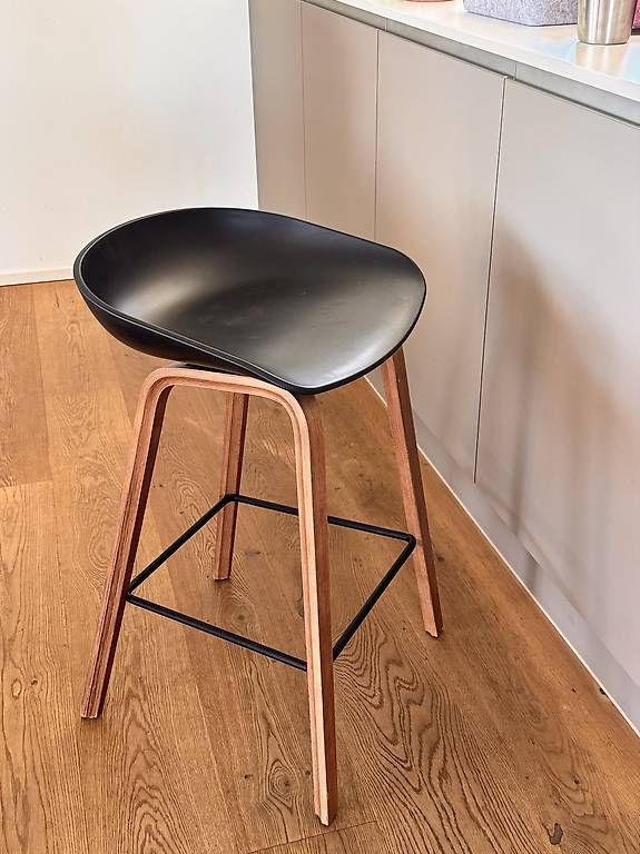 Tabourets: Zwei Barhocker – D'occasion à Zürich par juergluder 2