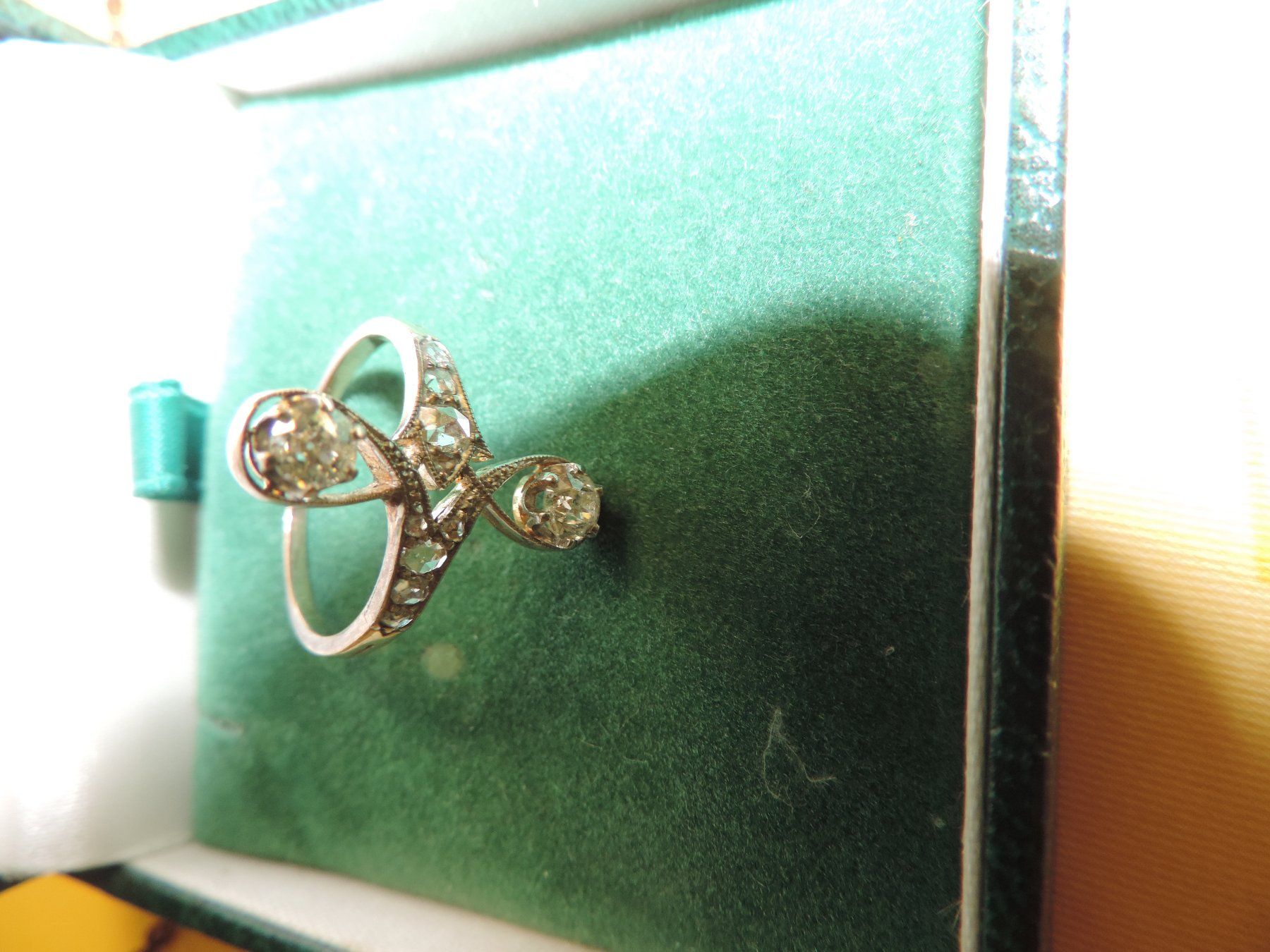 Bagues: Ring mit Diamantrosen – D'occasion à Menziken par Feh 1