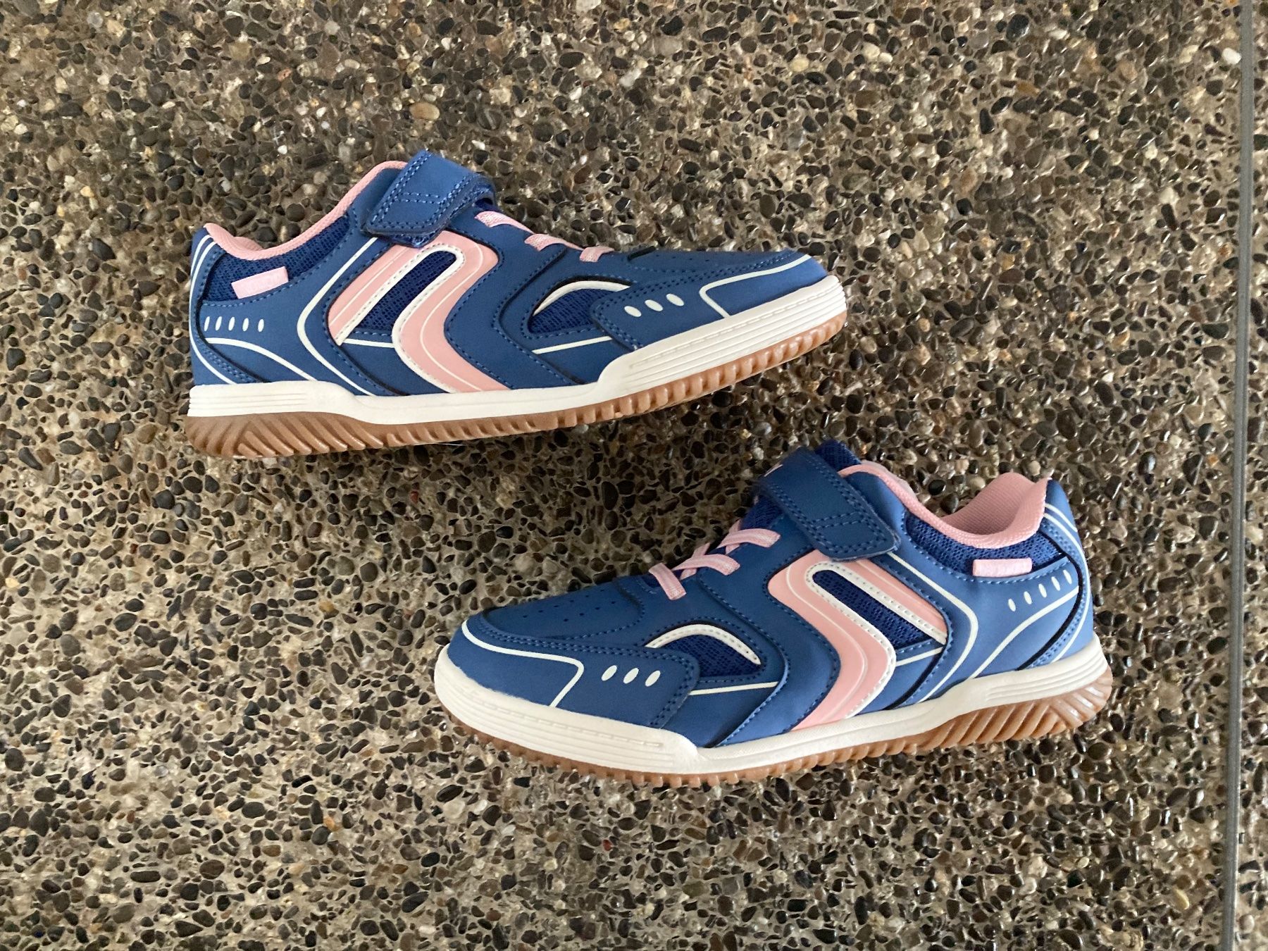 Schuhe für Mädchen: Neue Hallenschuhe,  Gr. 36 – Neu und originalverpackt aus Aetingen von Nadinsky 4