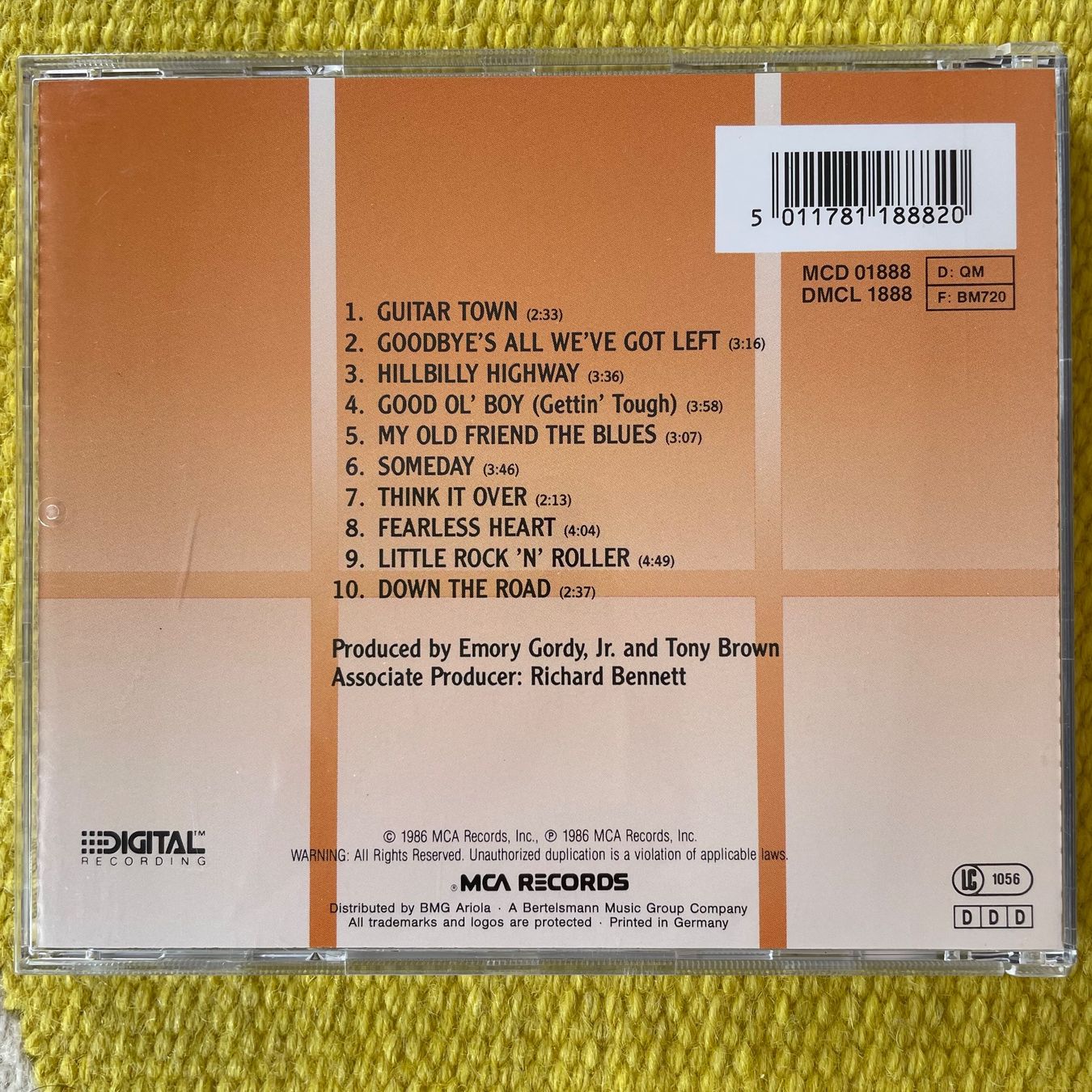 CD: STEVE EARLE-GUITAR TOWN – Usato da Rorschacherberg venduto da CD-Roli 1