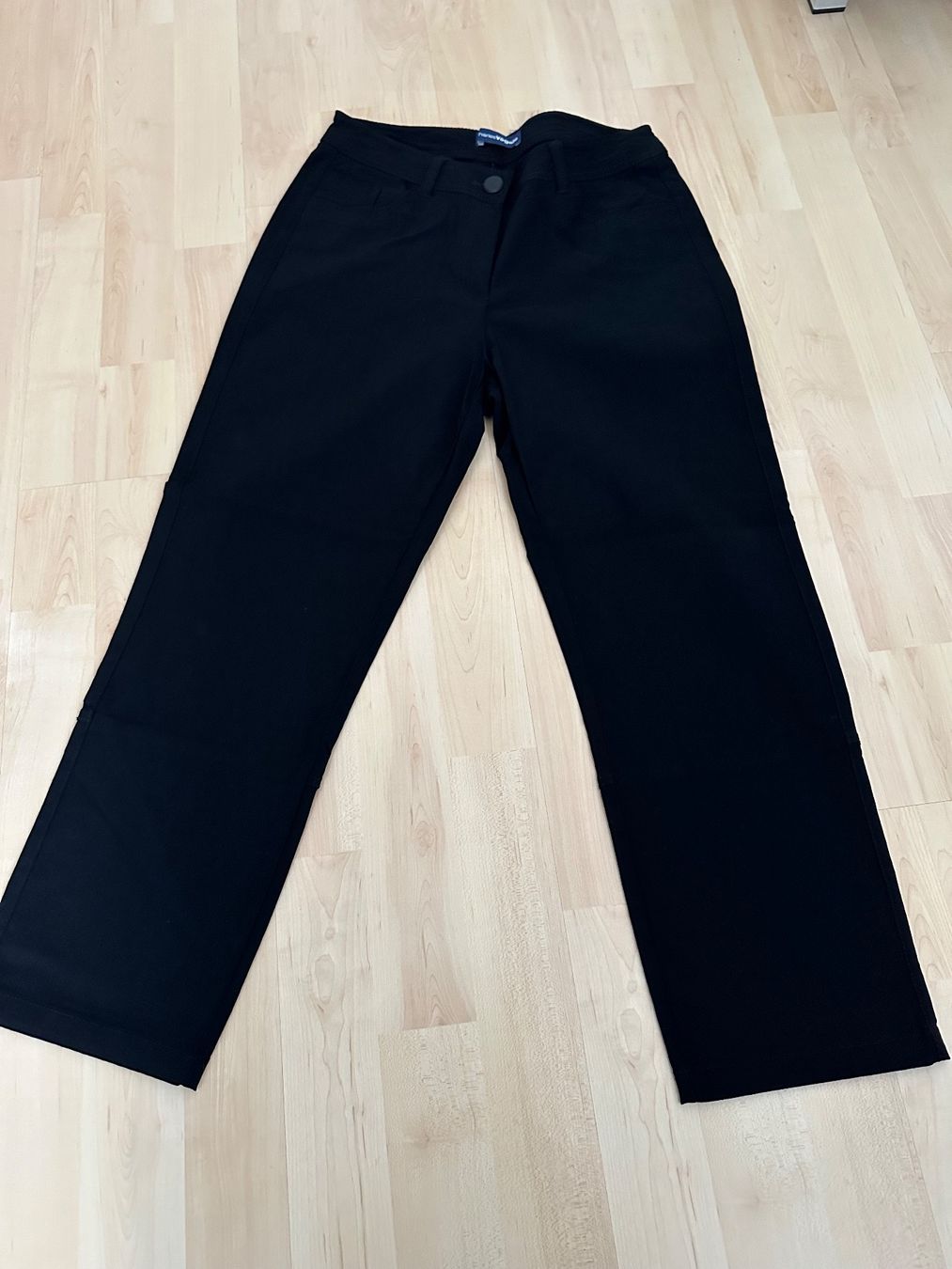 Pantaloni: Neue 3/4 Hose Gr.36 – Nuovo (secondo la descrizione) da Langnau aA venduto da Camelia14
