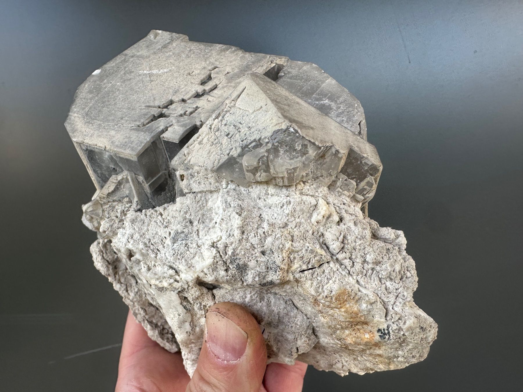 Minerali & Pietre curative: Calcit Kristallhöhle Kobelwald – Usato da Oberuzwil venduto da Crystall0 2