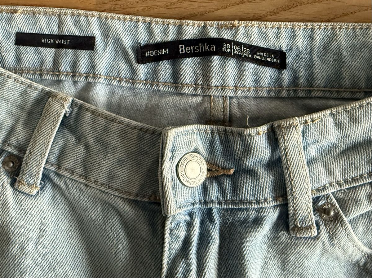 Bershka Jeans: Jeansshorts, Bershka, Grösse 38 – Usato da Anglikon venduto da Haraldinho 2