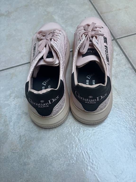 Scarpe da donna: Pinkige Schuhe – Nuovo e nell'imballaggio originale da Seengen venduto da sam_62rc 2