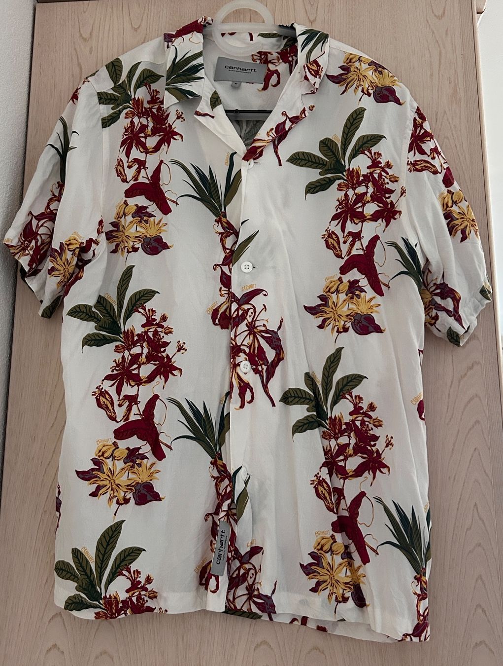 Carhartt Camicie: Carhartt Hawaiian Floral Hemd – Usato da Freienbach venduto da mar_rvc6