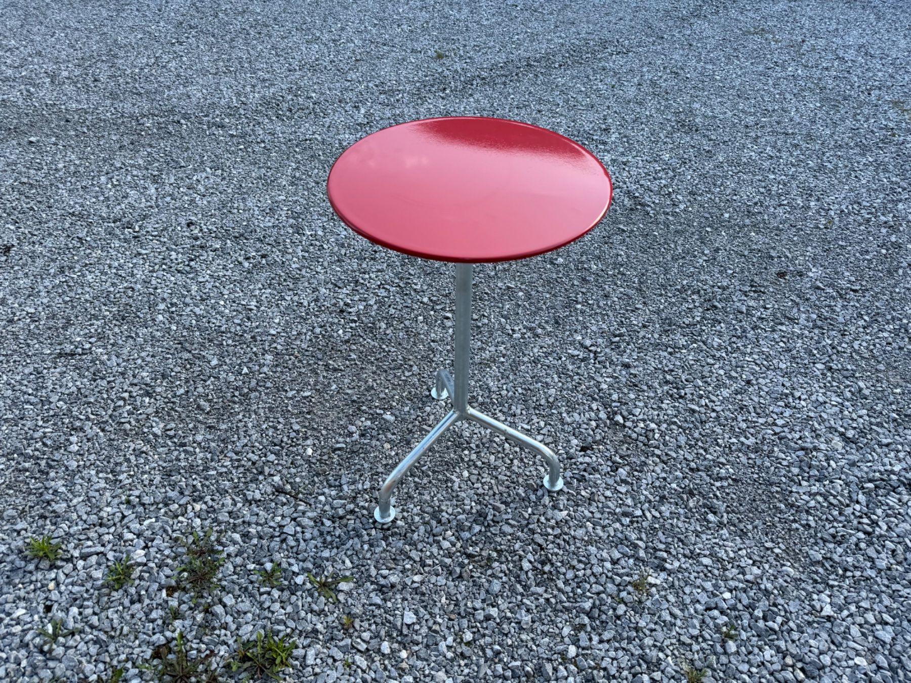 Tische: Gartentisch  rund kippbar aus Metal – Gebraucht aus Buch am Irchel von alinea11