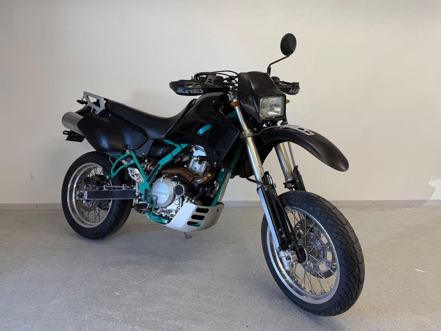 Kawasaki Strasse: Kawasaki KLX 650 Supermoto/Enduro – Gebraucht aus Trogen von Alpinmotos 1