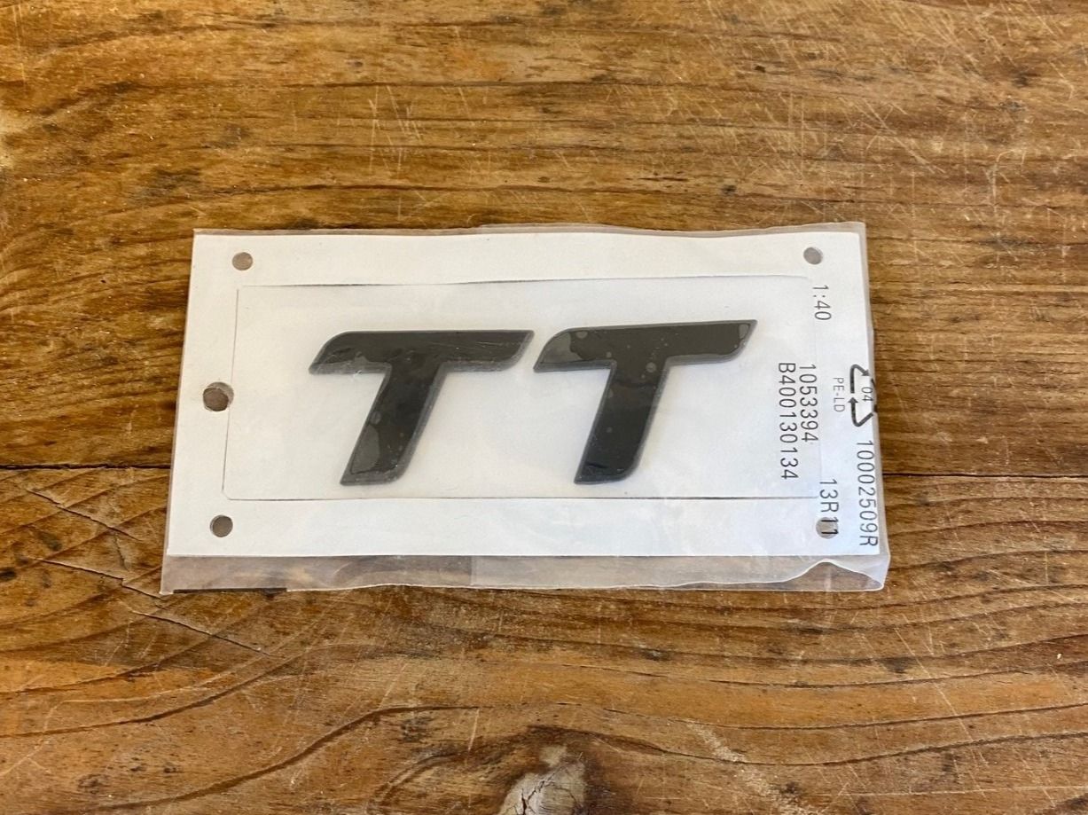 Audi Alle Autoersatzteile: Audi TT Embleme schwarz – Neu und originalverpackt aus Wetzikon ZH von