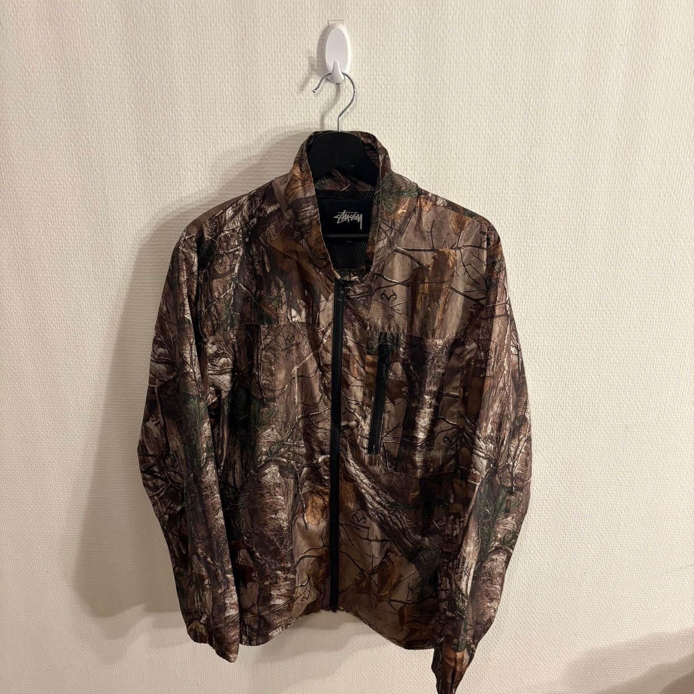 Stüssy Jacken: Stüssy Realtree Windbreaker – Neu (gemäss Beschreibung) aus Bern von gia_jqj7