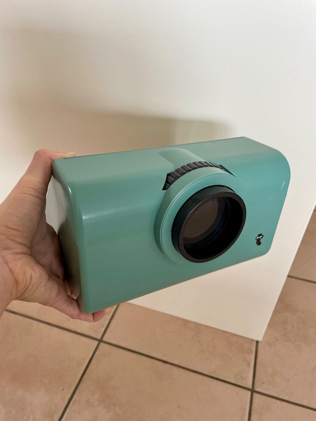 Vidéoprojecteurs: Vendo proiettore per smartphone – D'occasion à Brione s. Minusio par Je_Jey