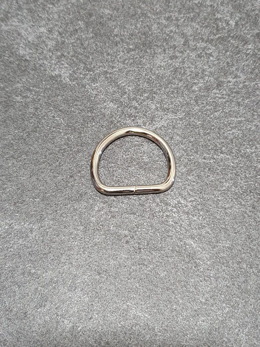 Supporti a parete: D-Ring geschweisst 30mm – Nuovo e nell'imballaggio originale da Schinznach Bad venduto da cynthia7 1