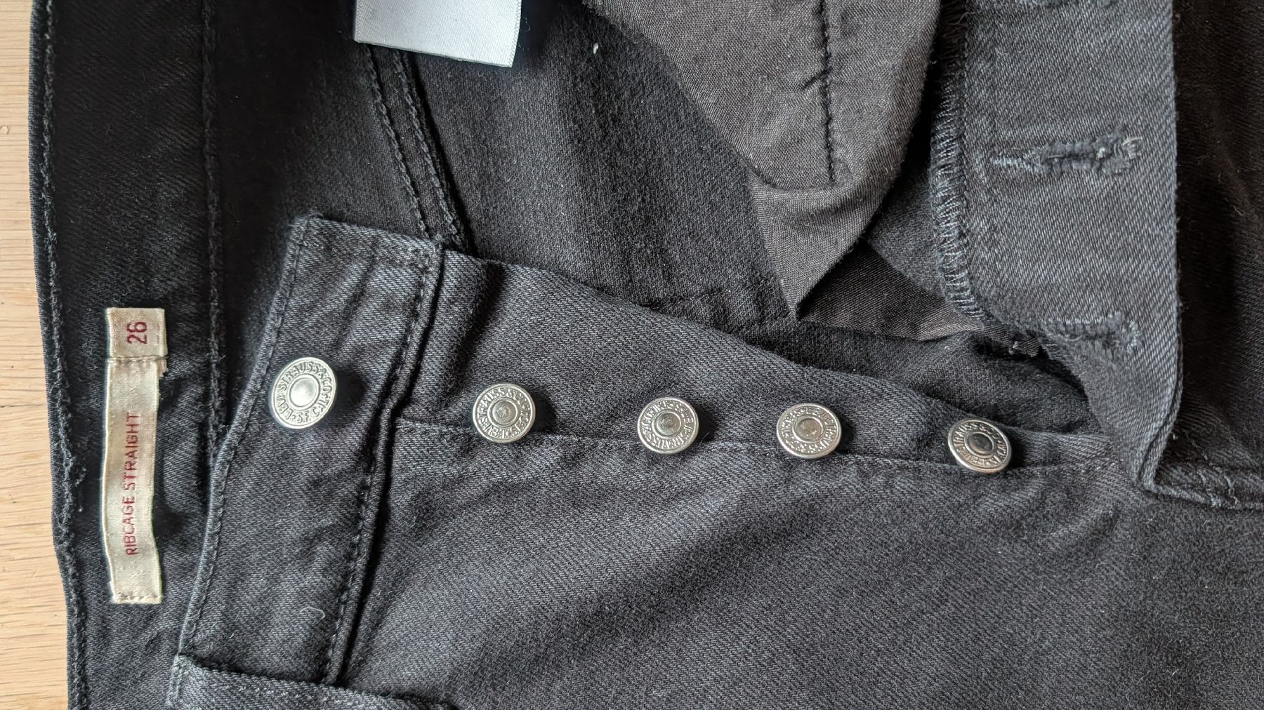 Levi's Jeans: Levi's Jeans - Ribcage Straight – Nuovo (secondo la descrizione) da Zürich venduto da nadiialivia 2