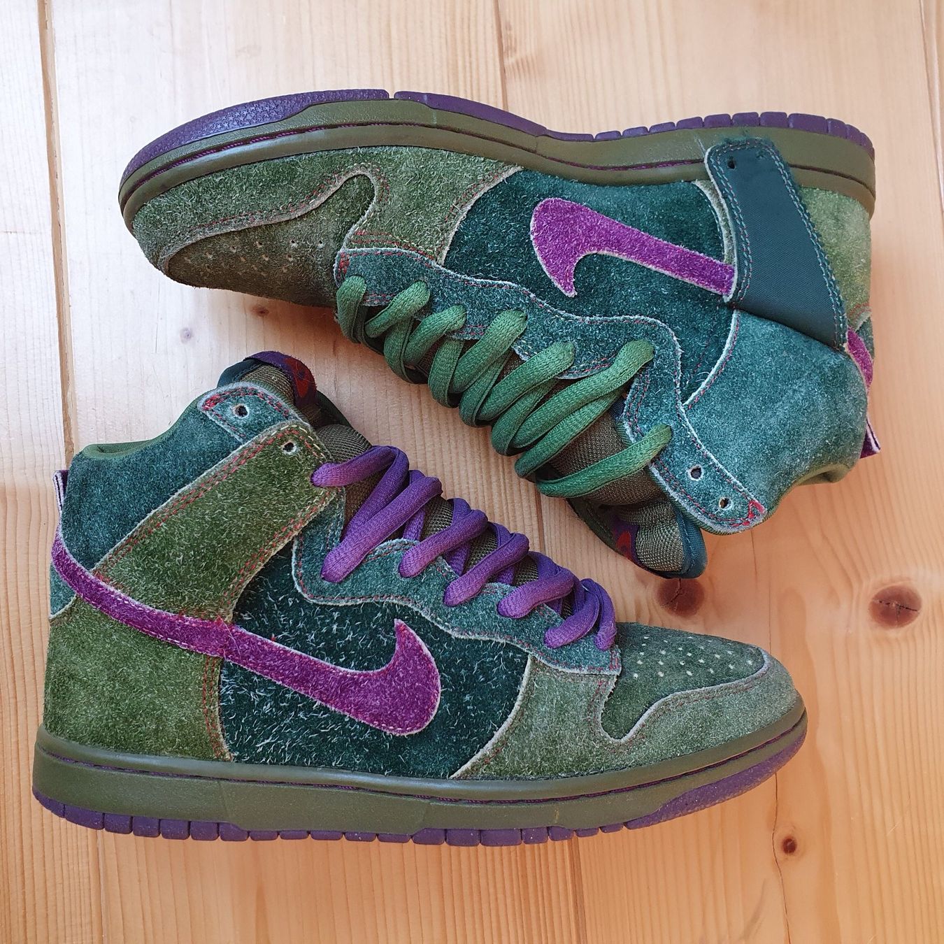 Nike Herrenschuhe: Nike SB Dunk high OG Skunk US7 signed Box + receipt – Gebraucht aus Dotzigen von