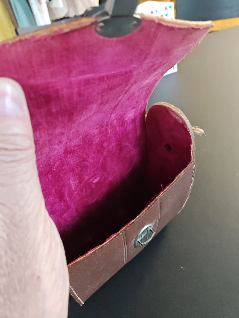Binocoli: Handy-Look Feldstecher 8x40 mit wunderschönem Etui – Difettoso da Feldbach venduto da Gwaechshuus 2