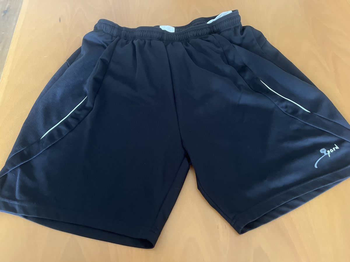 Pantaloni: Turnhose Schwarz – Usato da Effretikon venduto da erbaeff