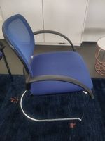 Bürostuhl blau mit Netzrücken guter Zustand